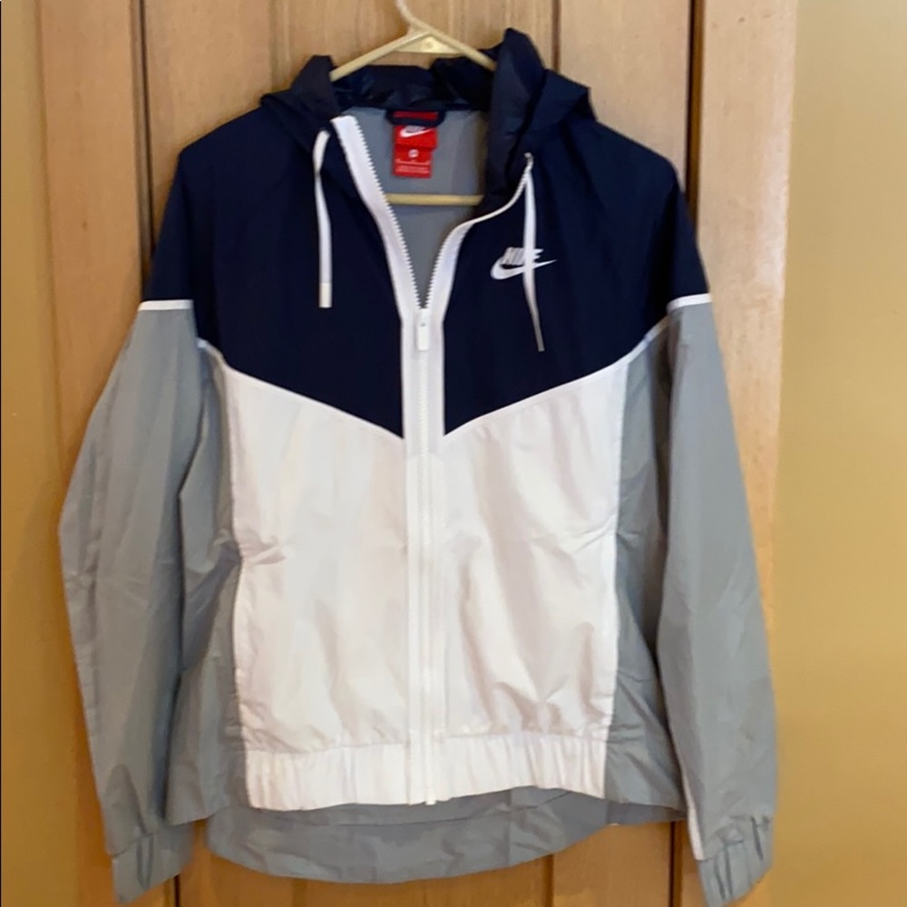 Nike wind breaker